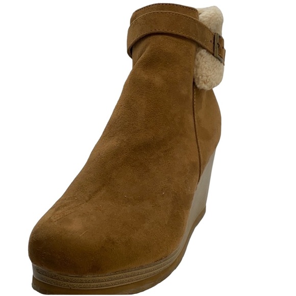 Cheeks Wedge Bootie With Buckle - Picture 3 of 6